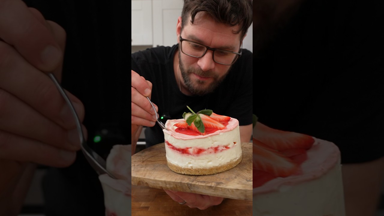 This Strawberry Cheesecake Recipe Changed My Life 🍓