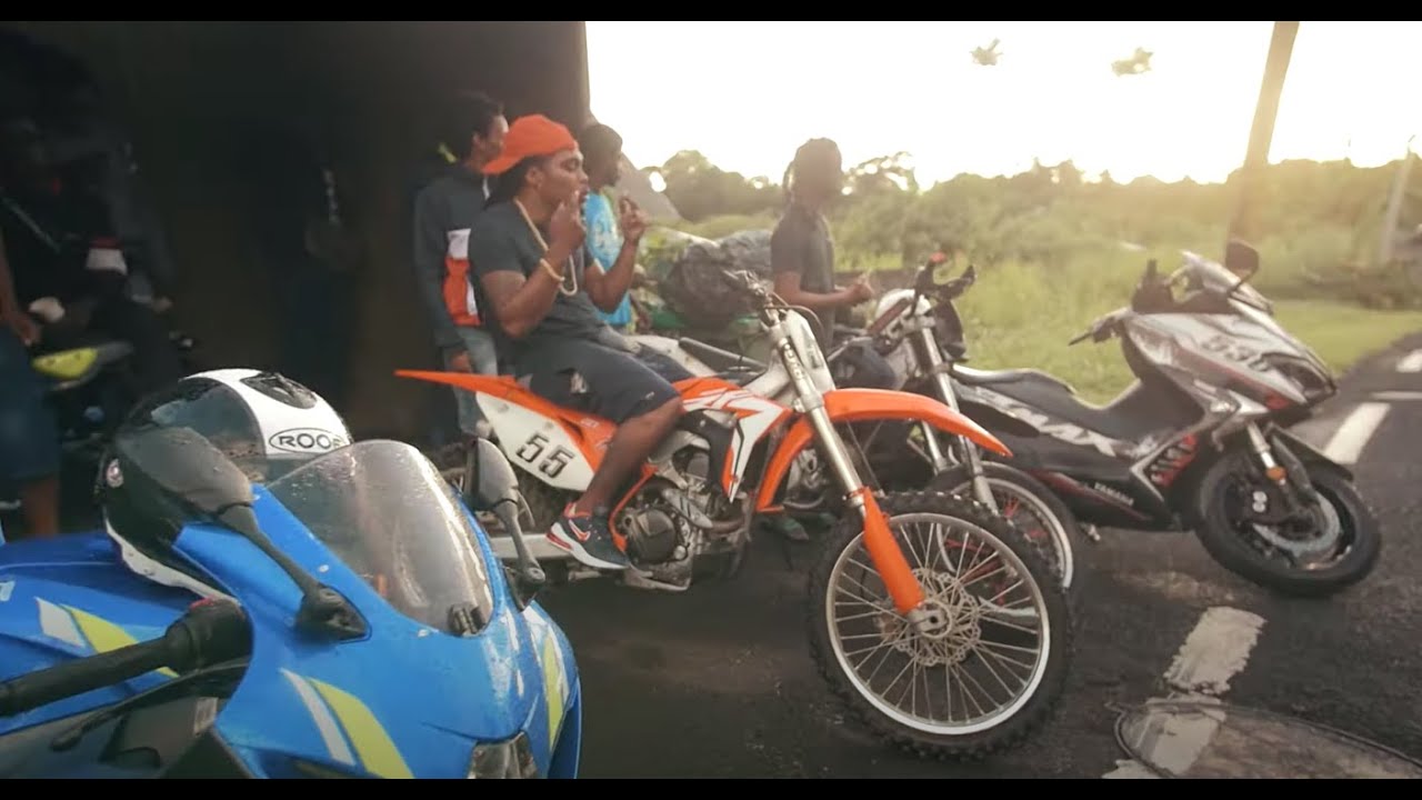 Ndeu - Un monde de fou ( Clip Officiel )