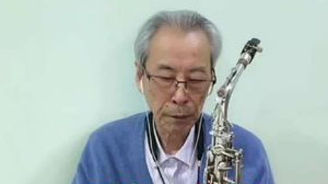 Sax杨678一《爱像一首歌》#萨克斯演奏 #让我们肩并肩手拉手#海边悬崖看浪花#2023.04.12.