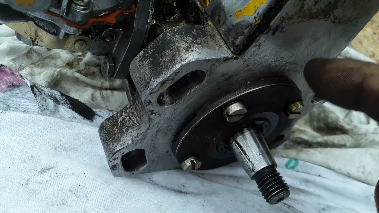 Jak wymontować pompę wtryskową Bosch ( DEUTZ F3L F4L)