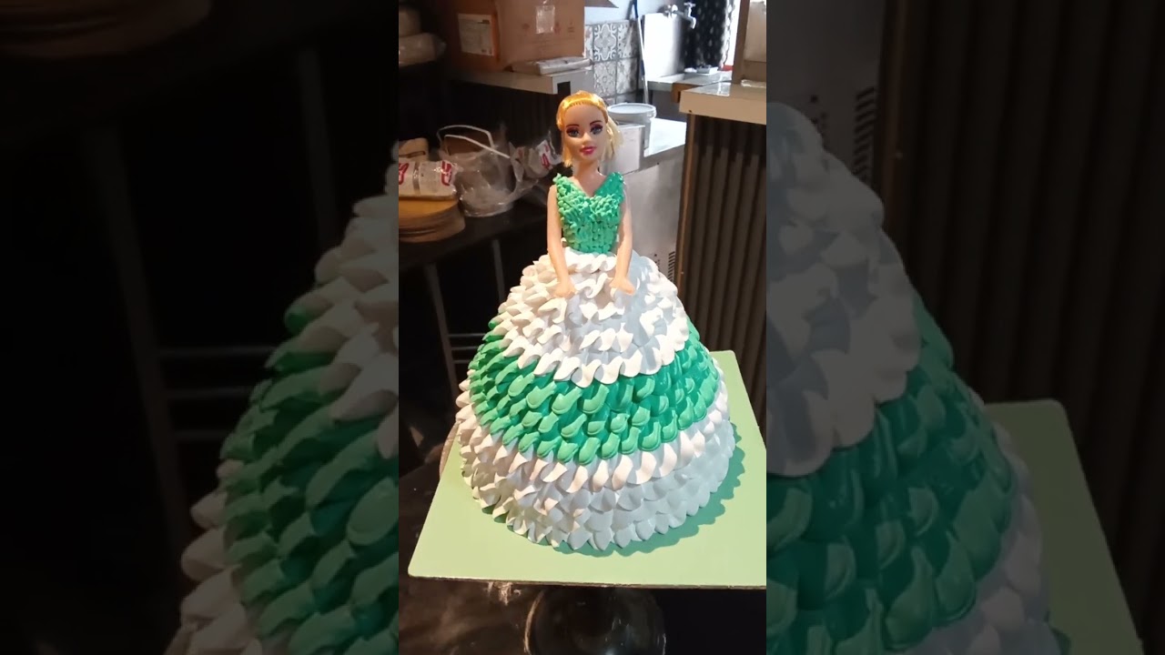 Barbie doll cake design | How to make a easy doll cake at home 