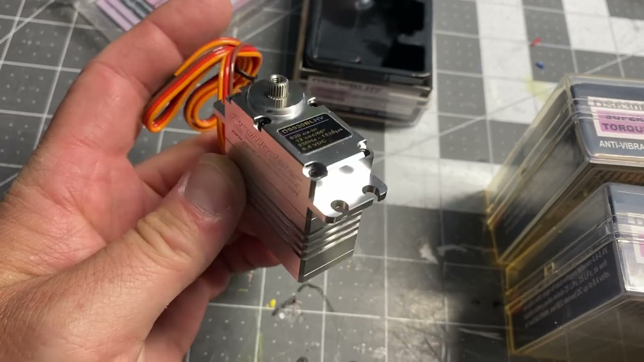 Barth 1/3 Waco - Promodeler Servos