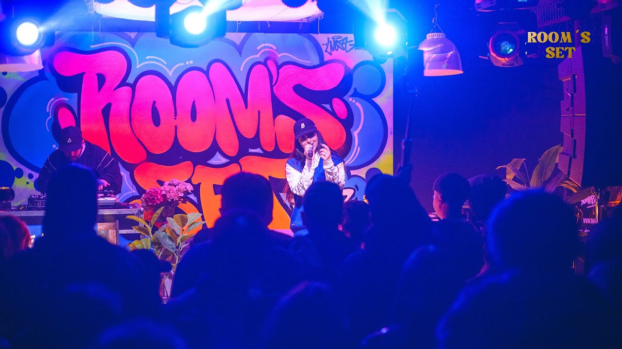22 Ruzz & Redmist: Room&acute;s Set #002
