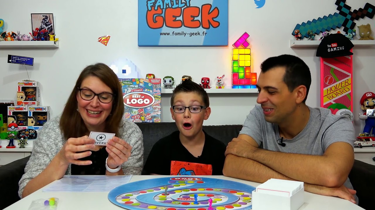 Best of Logo avec la Family Geek &ndash; Lansay