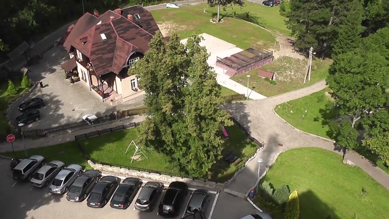 SZKARSKA PORĘBA widok z hotelu Bornit 20120815 151944