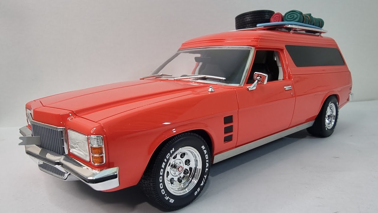 CUSTOM HJ HOLDEN SANDMAN PANEL VAN FROM THE MOVIE MAD MAX 1/18 SCALE RESIN MODEN CAR LIMITED EDITION