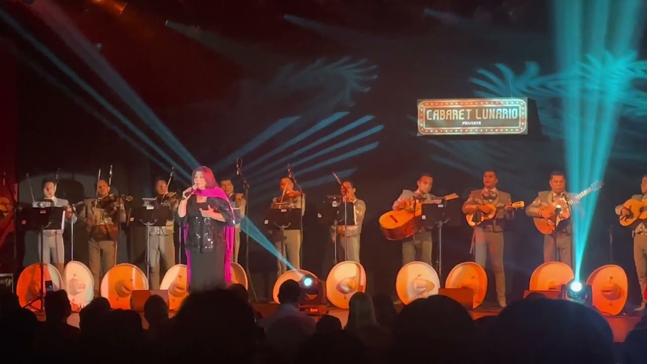 Por un amor. Estela Núñez con Mariachi. Cabaret Lunario.