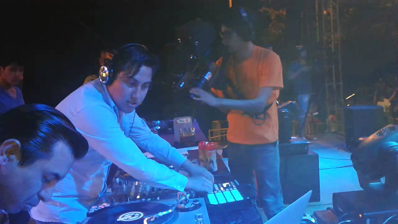 PIONEER 900 NEXUS CONCURSO DE DJS EN EL COCA DJ MENINMAXS