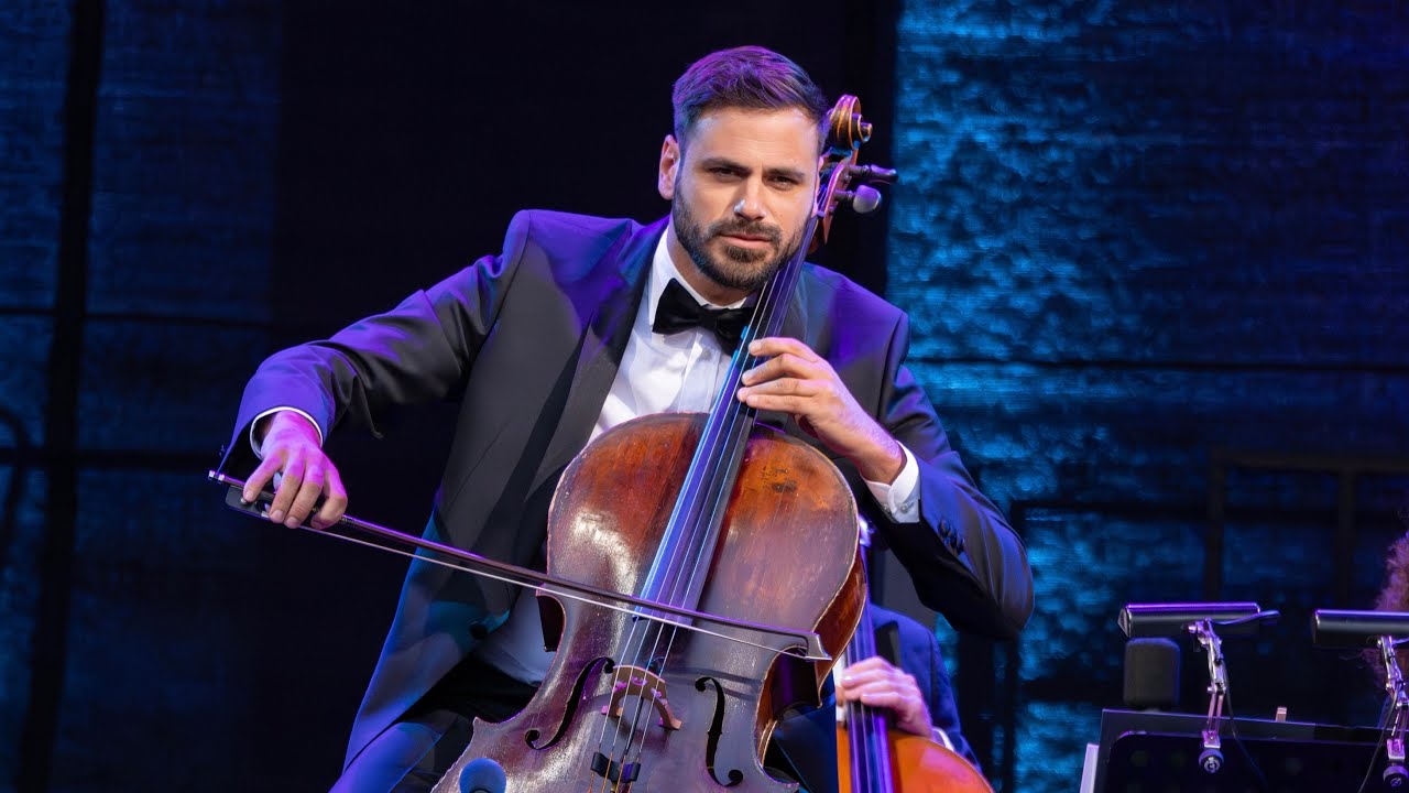 HAUSER - Bach Air on the G String - LIVE at Neuschwanstein Castle