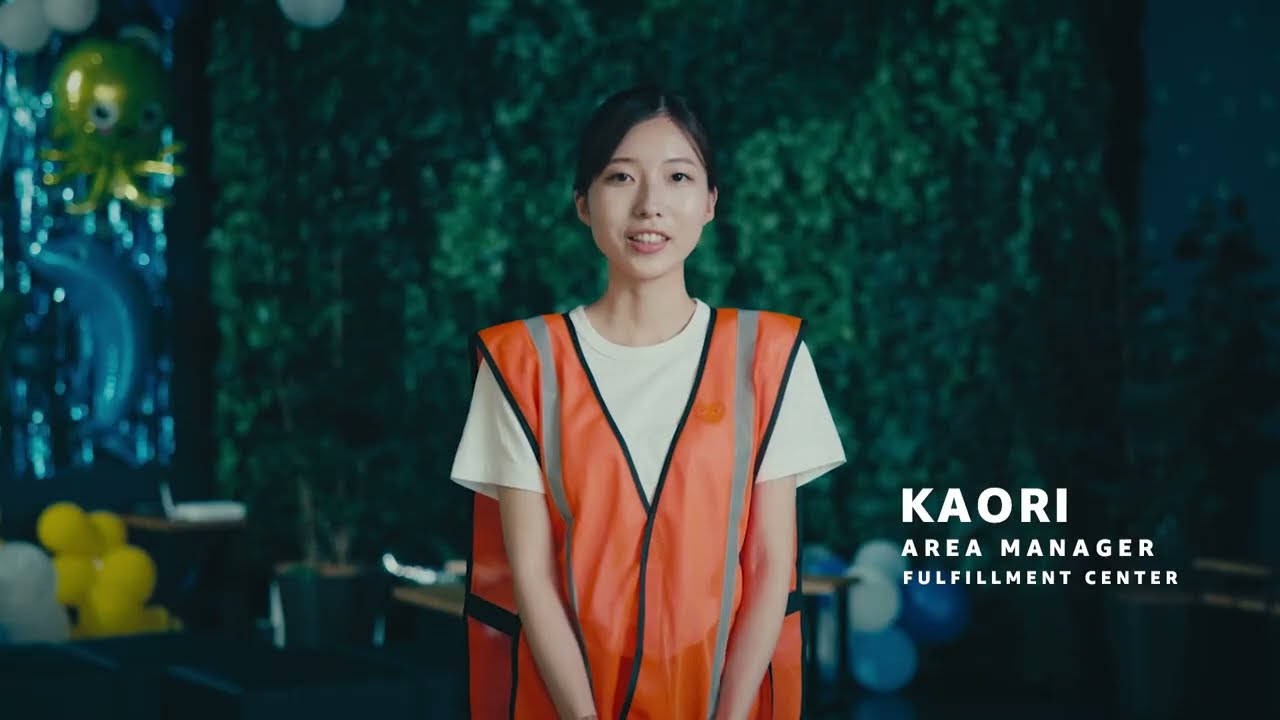 Meet Kaori and Takumi, Area Manager at a Fulfillment Center