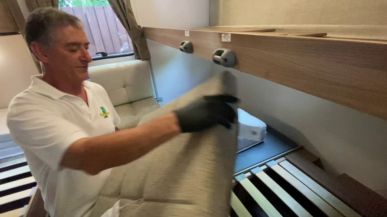 Side Dinette Bunk Bed Demo Swift 2020