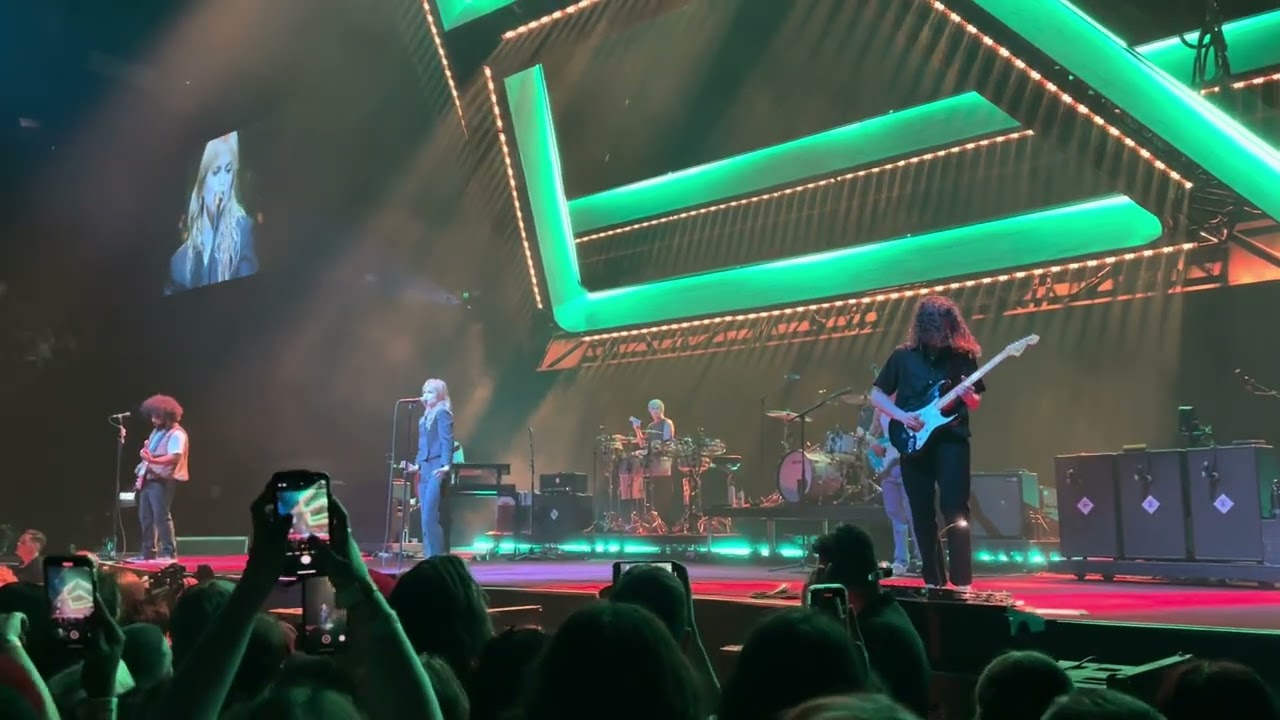 Paramore - Big Man, Little Dignity (Live @ Rod Laver Arena, Melbourne Australia) 27/11/2023