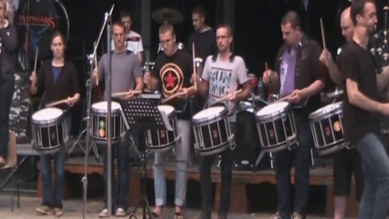 Bagad Penhars Quimper Breton music