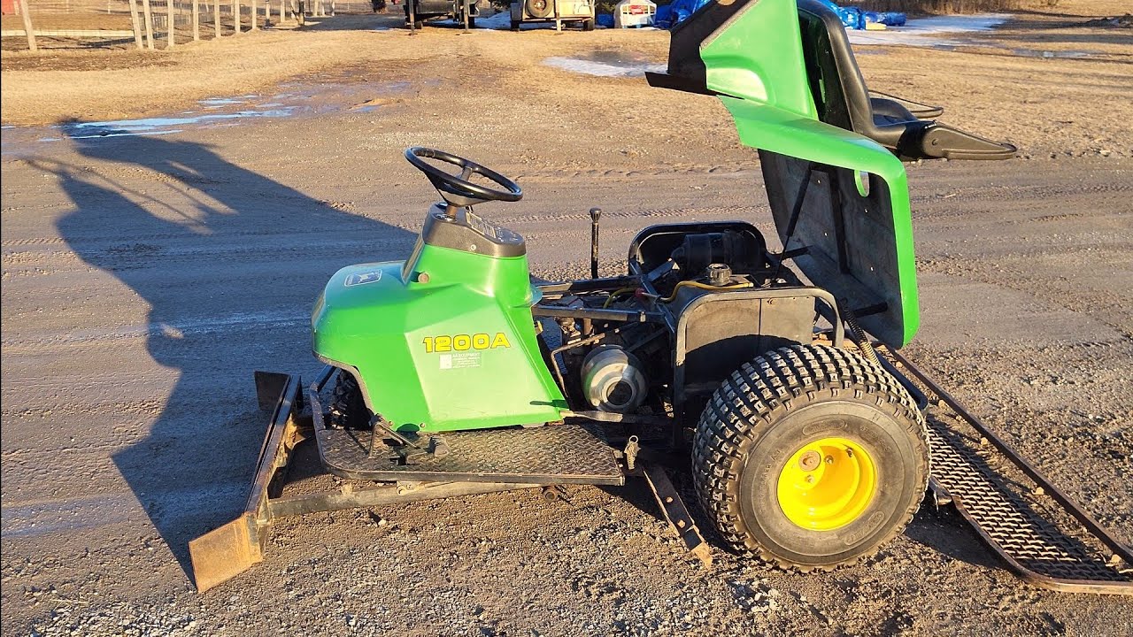 John Deere 1200A Bunker Rake