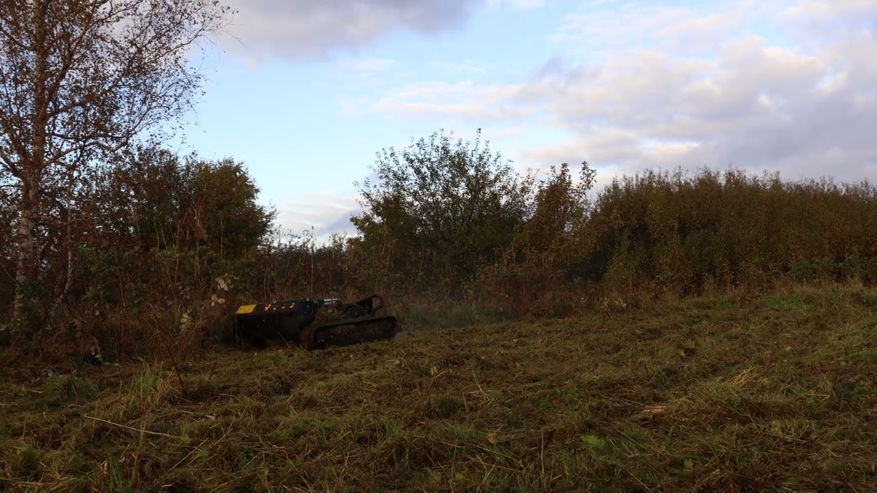 Gr8t Green Tanks 608-90A Mowing Grass 🌿Gr8t Green Tanks 608-90A pļauj zāli 🌱