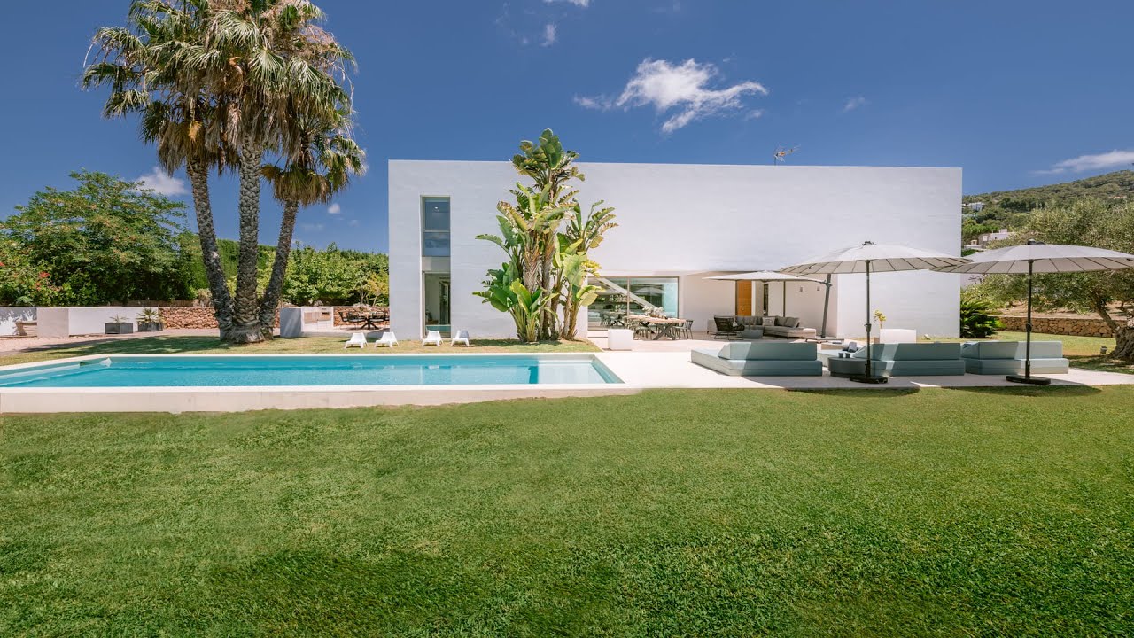 LUXURY AND MODERN VILLA FOR SALE IN IBIZA JESÚS