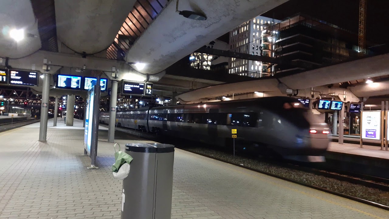 Nightspotting at Oslo S / Norwegian trains / NSB / VY