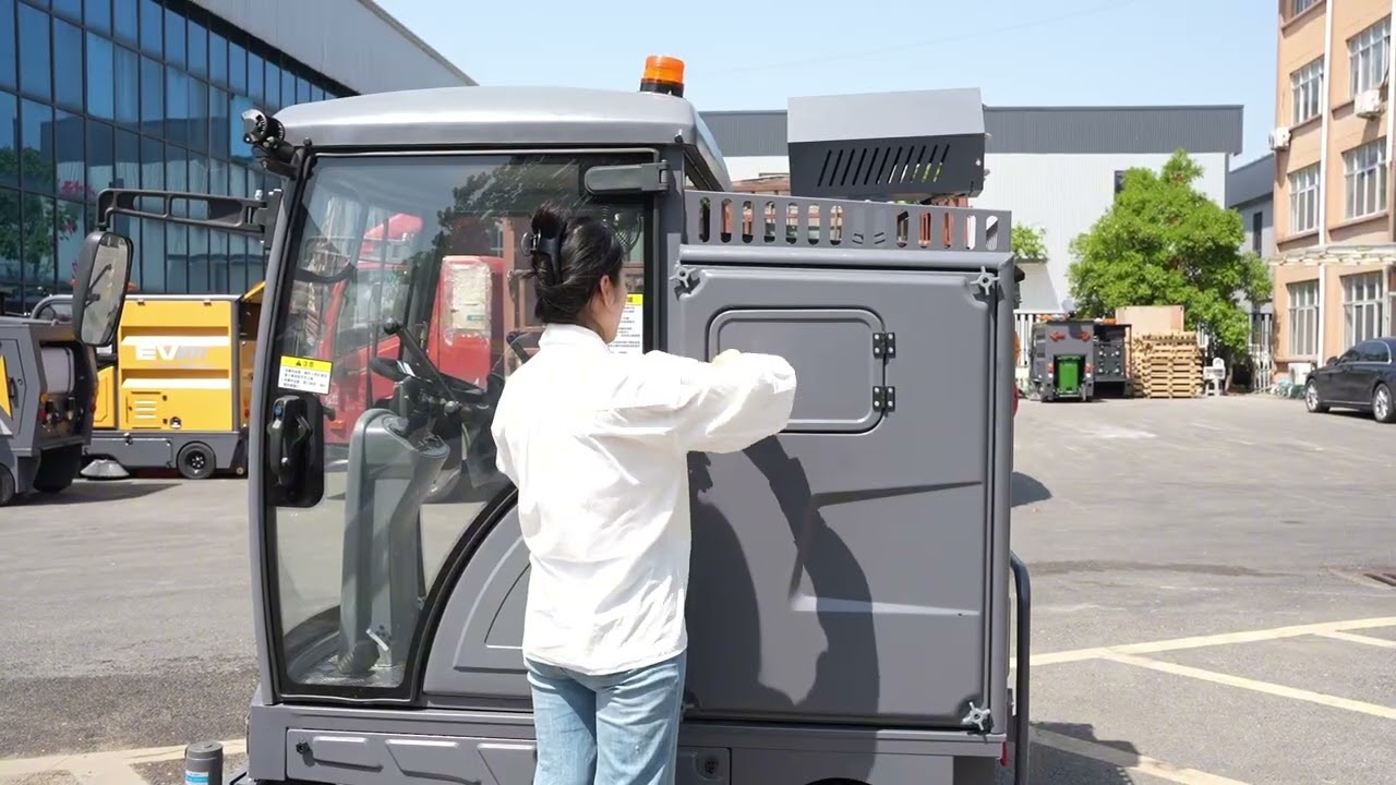 Upgrade your road cleaning game with YINGSHIDE professional street sweeper!