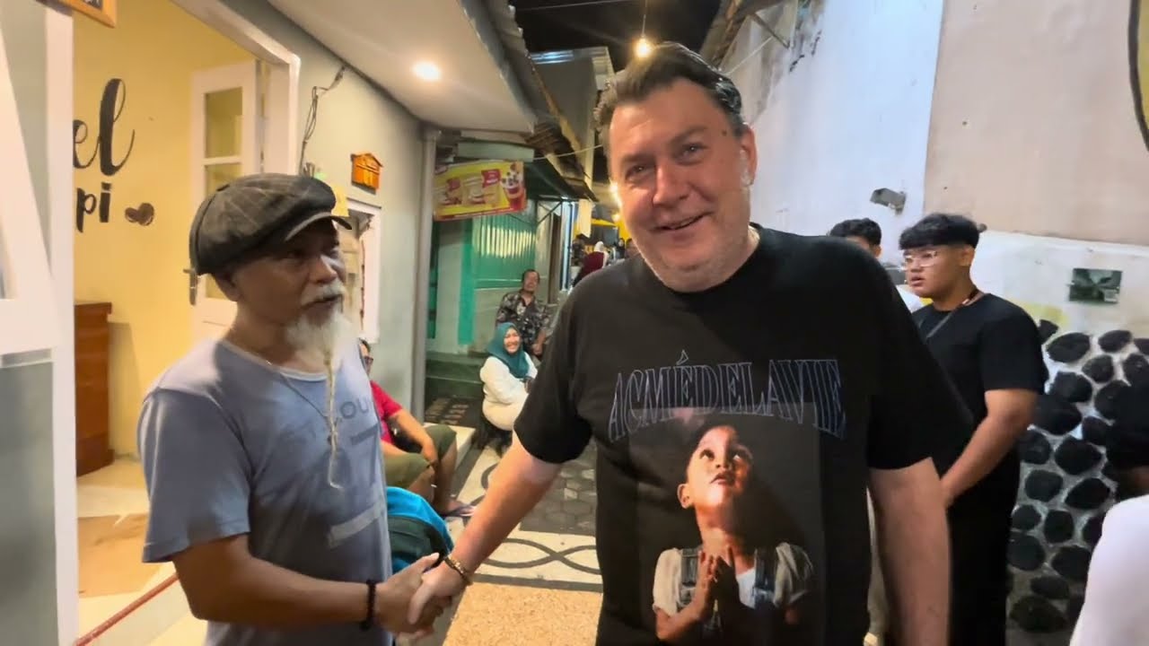Pak De Ora Percoyo Awakku Iso Ngomong Jowo 