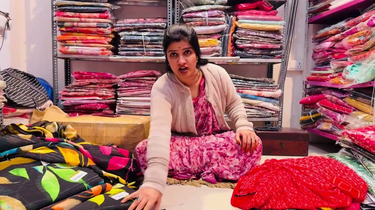 Ya lo ek baar or new saree leke aa geya kun si sundar h batayo 🌸🪷🫶🏻 #sareefashion  #vlogsaree  