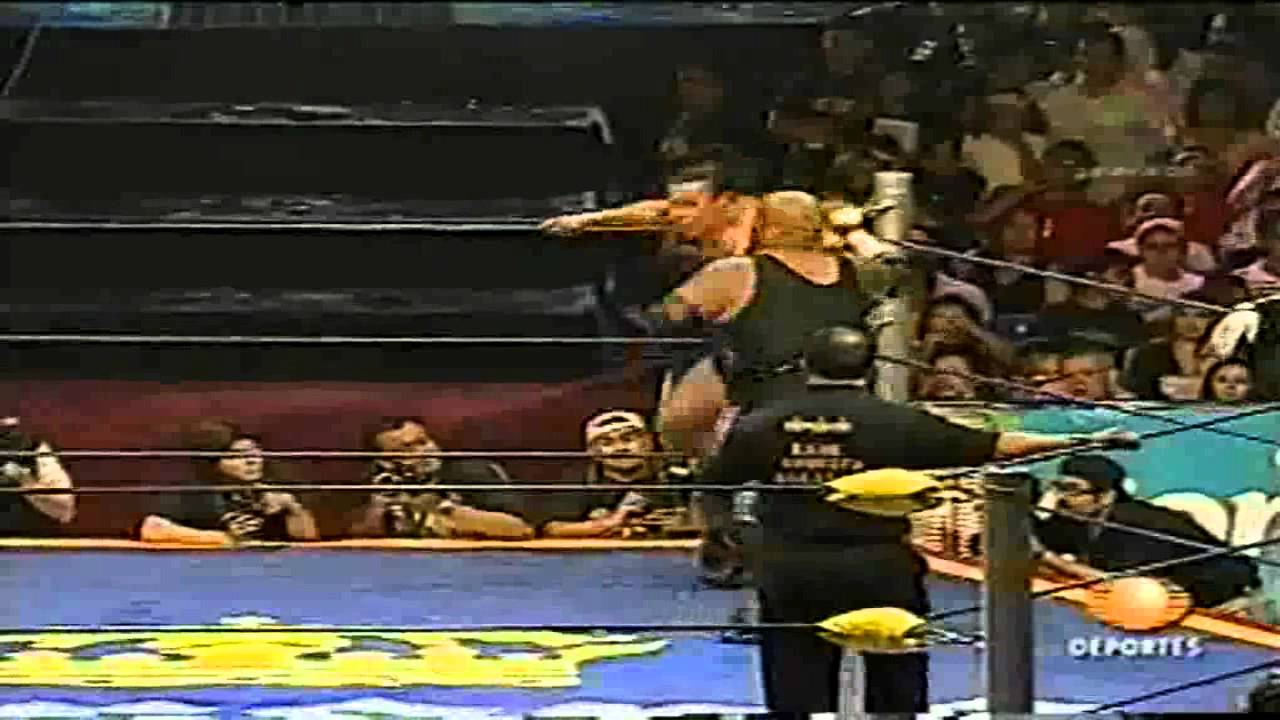AAA  TRIPLEMANIA  XV  P8