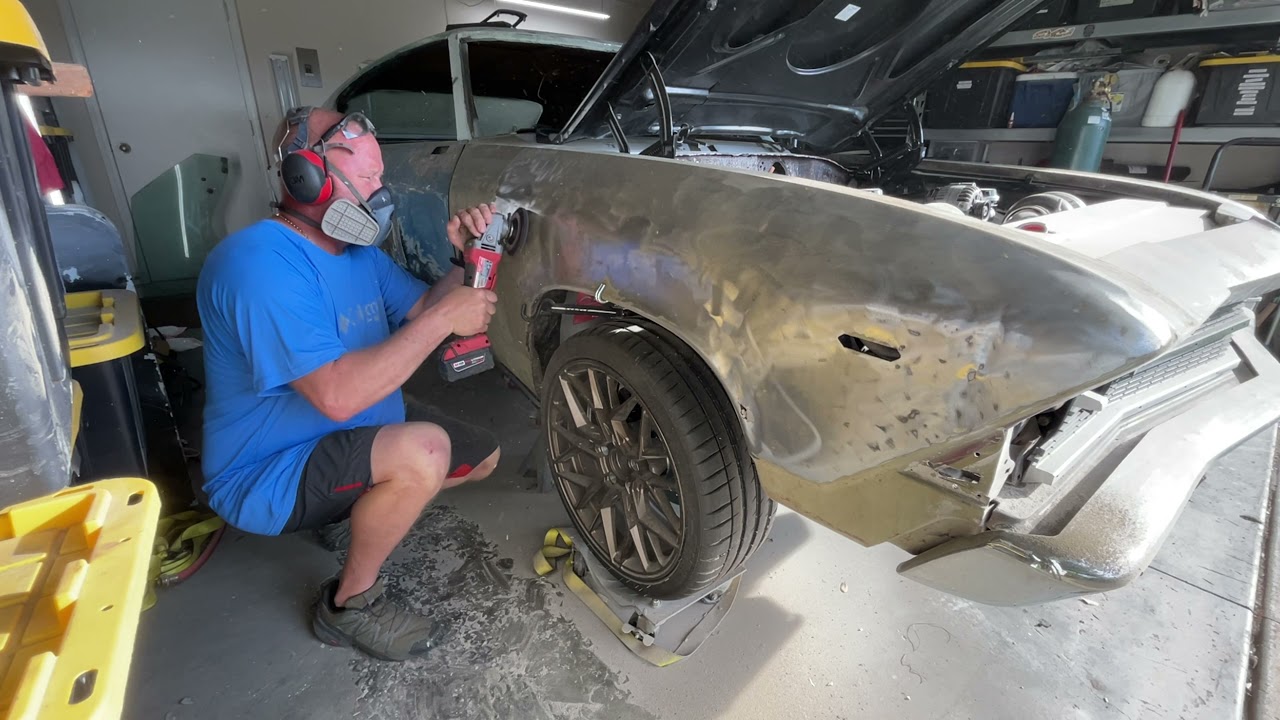 Quickest Way to Strip a Fender (DIY Bodywork)