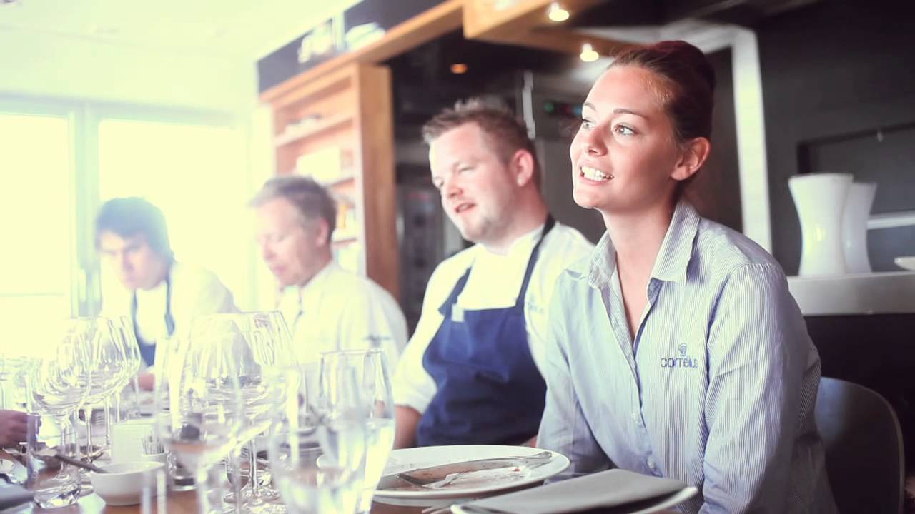 Cornelius Sjømatrestaurant, En dag på holmen