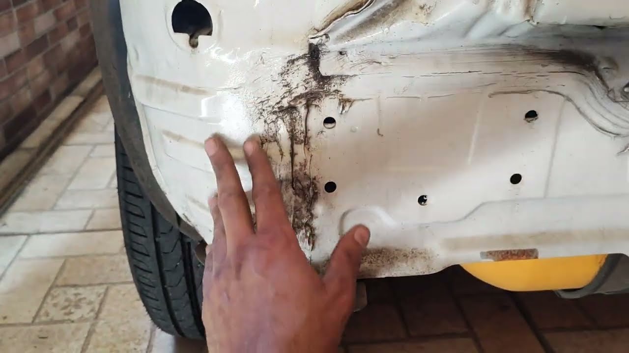 Desmontando para-choque traseiro da Meriva