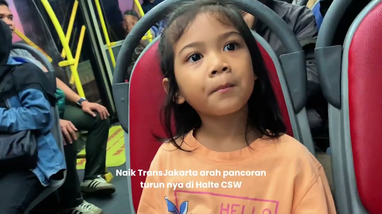 Perjalanan menuju Blok M naik Transum ☺️