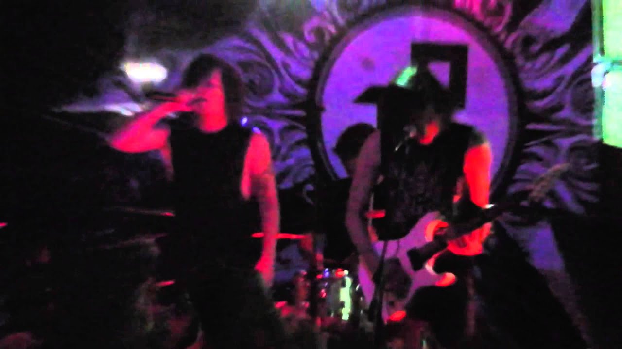 The Paranoid zachran ma (rave club Prievidza 20.11.2015)