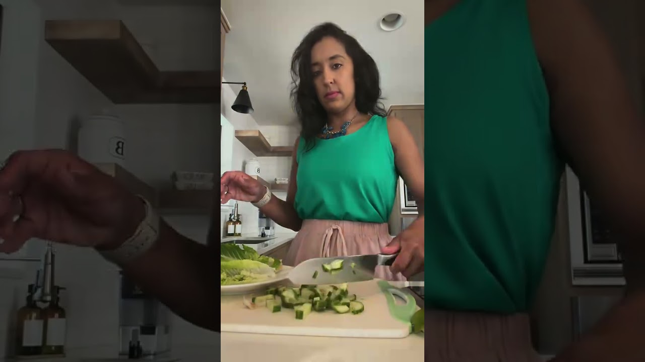 Breaking a 48-hour water fast with a mango, tomato, cucumber, and avocado lettuce boat! 💪‼️ #fyp