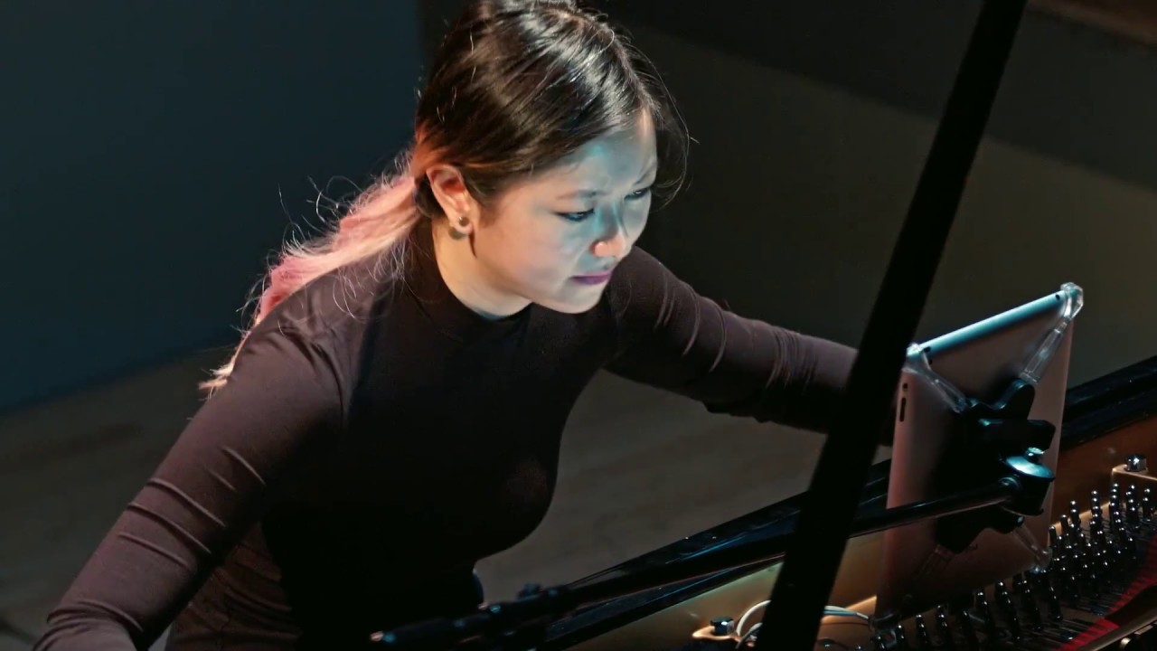 Vicky Chow performs Michael Gordon's SONATRA at Roulette, Brooklyn (2016)