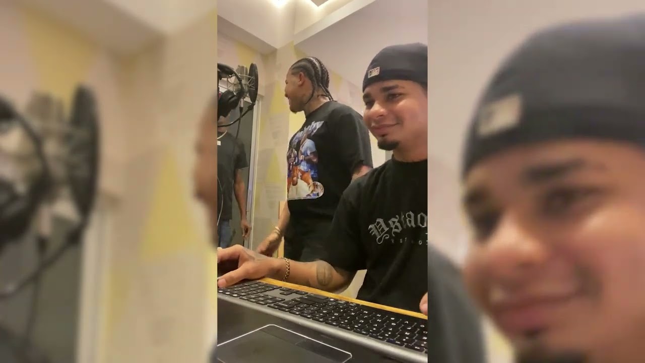 DONATY GRABANDO ESO E CON EL BABY R (STUDIO SESSION)
