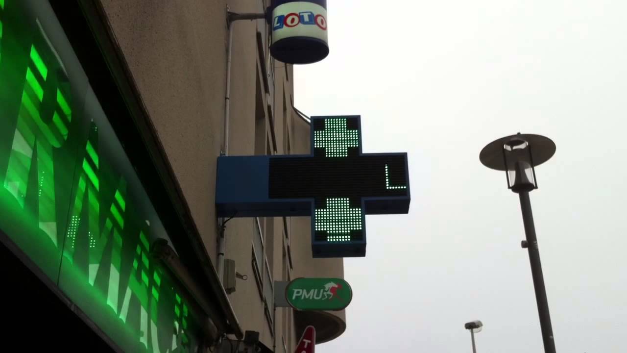 Croix de Pharmacie-   Pharmacy Green Cross