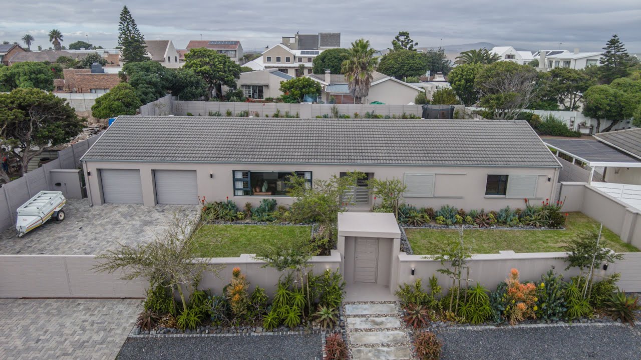 4 Bedroom For Sale | Melkbosstrand