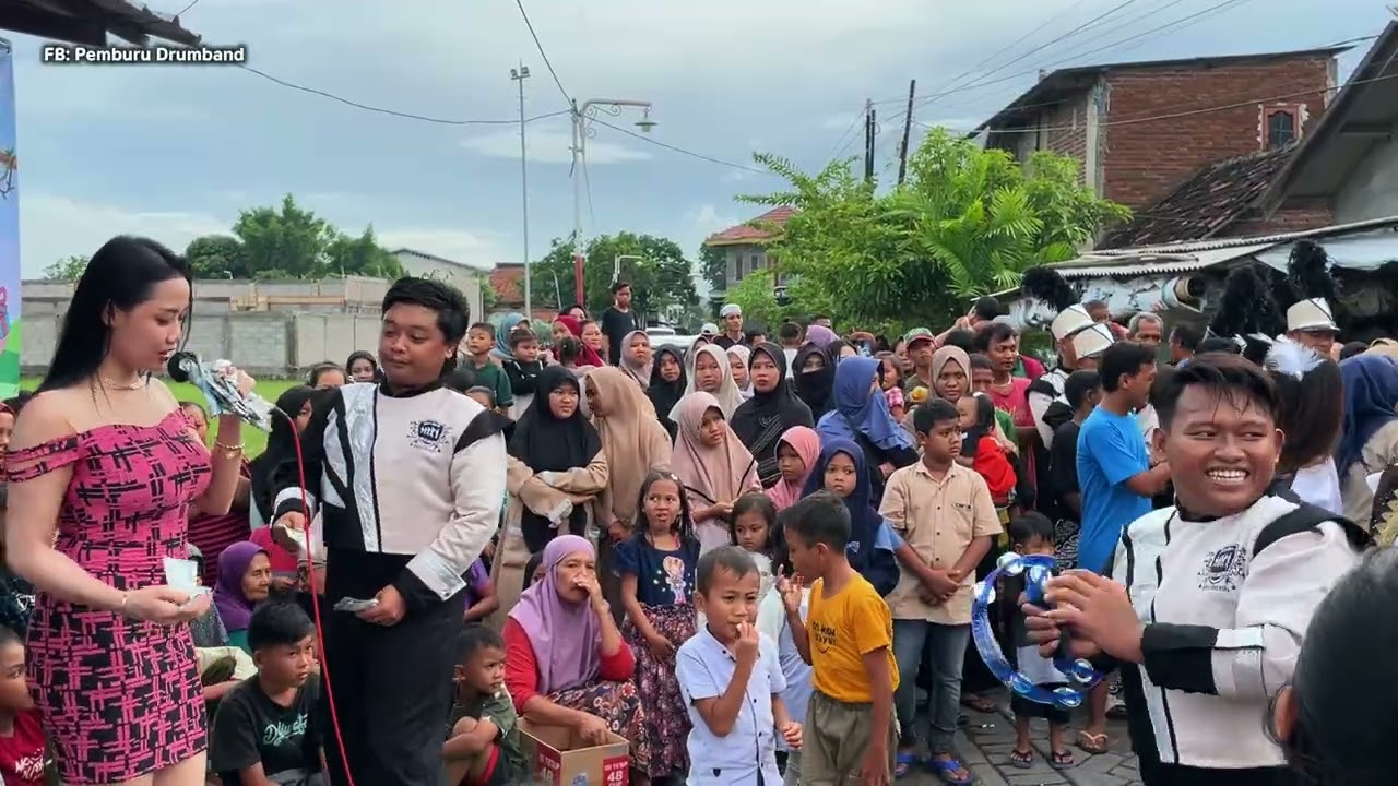Laila Semanis - Sabrina Ayu ft Drumband Putra Suropati