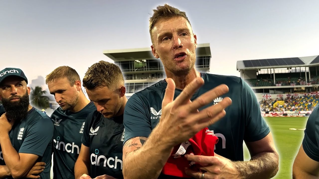 Andrew Flintoff hailed &lsquo;best in the business&rsquo; Adil Rashid while presenting cap