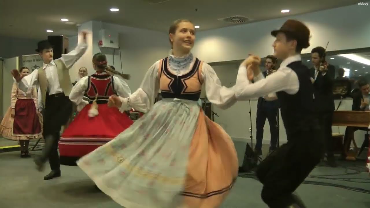 Örökség - Dubaiban jártunk - Visa, Mezőkeszü táncai