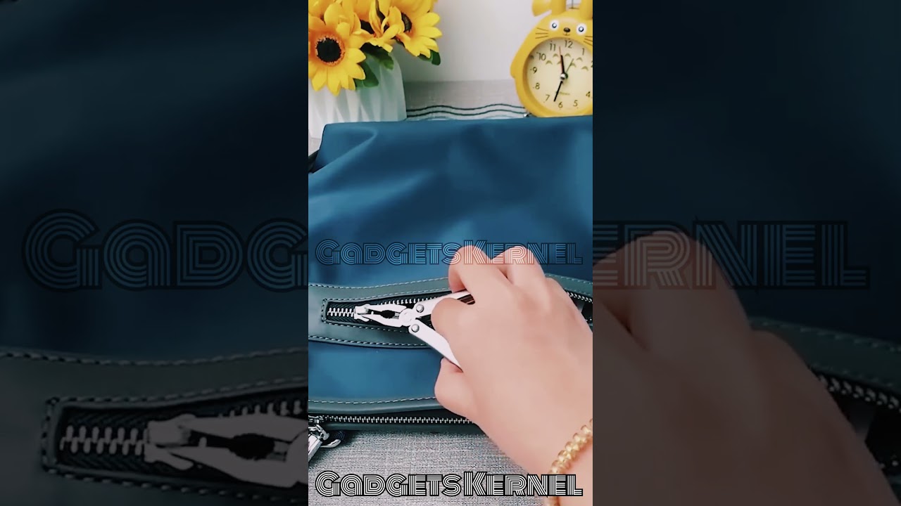 Metal Hook for Zipper or Key | Home Gadgets | 