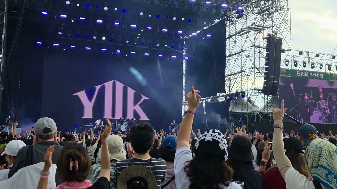 Bad + 괜찮아 + Why? - Y2K (250928 부산국제록페스티벌 2025) 