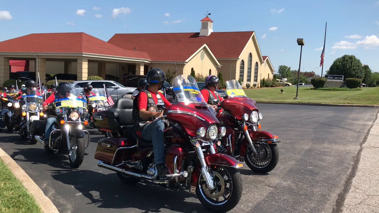 Patriot Guard Riders procession at funeral of duck boat victim Bill Asher