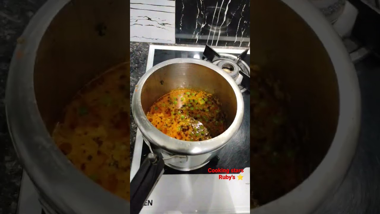 5 Min me Pressure  cooker  me Banaye Matar Paneer😋😋#shorts #youtubeshorts #shortvideo
