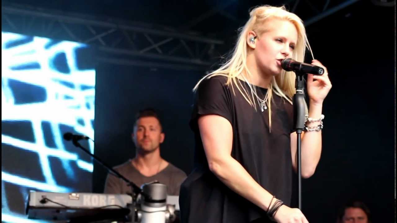 Luxuslärm - Liebt sie dich wie ich - live Essen Original 01.09.2012 WDR