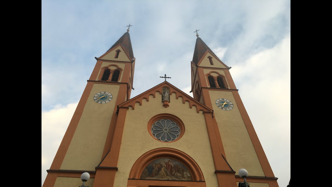 Telfs (A-IL) - Dekanatspfarrkirche zu den hll. Apostel Petrus und Paulus - Glocke 1 und Vollgeläute