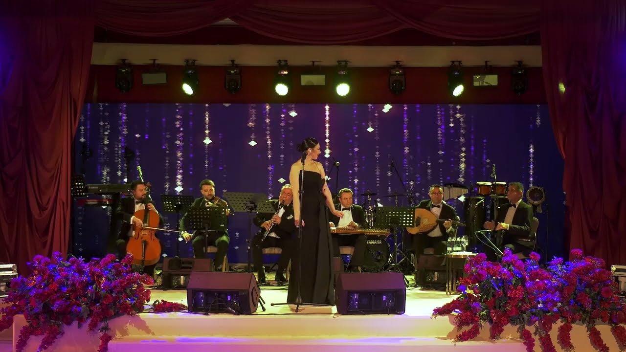 Hayat Mertel - Anla Artık (Ritz Carlton İstanbul Otel - Canlı Performans)