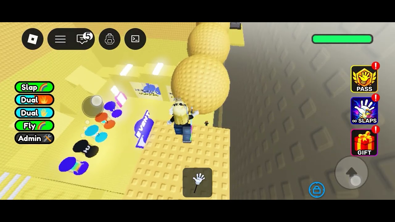 Guys I'm playing this game in Roblox 