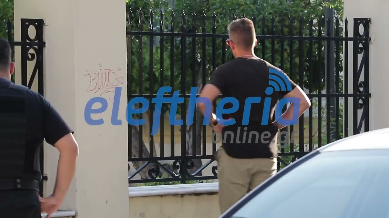 Καλαμάτα: 36χρονος με κουκούλα και λοστό εισέβαλε στο προαύλιο της Τράπεζας Ελλάδος!