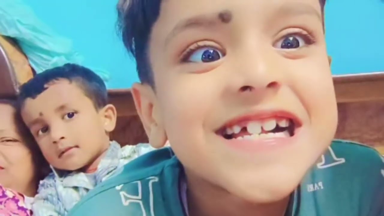 Daily new vlog like comment subscribe 👍🏻 like karo 