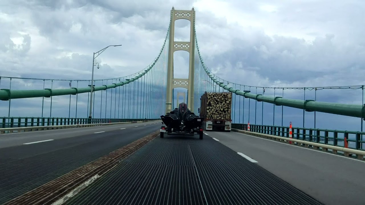 Mackinac Bridge northbound