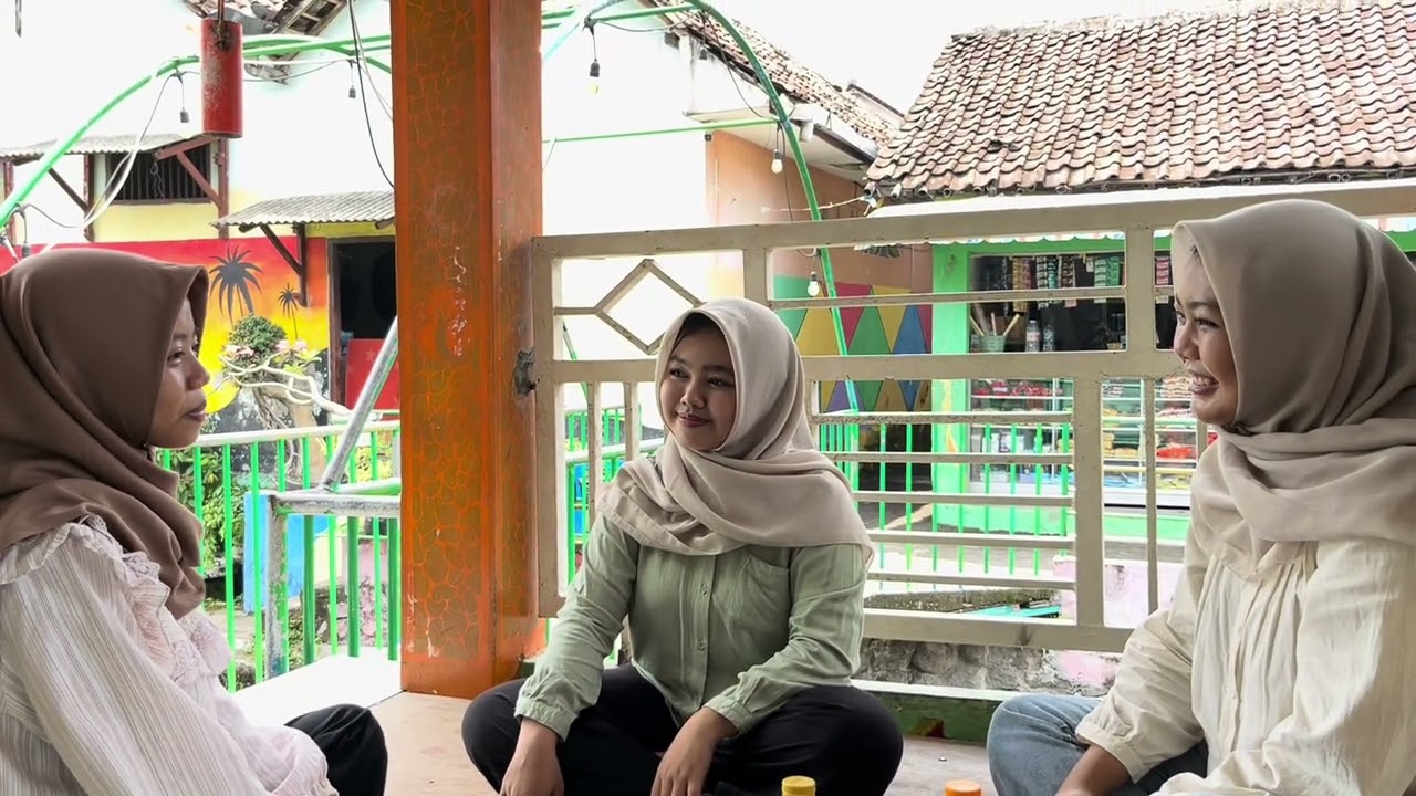 GENGSI ORA GAWE BAHAGIA || Kelompok : 5